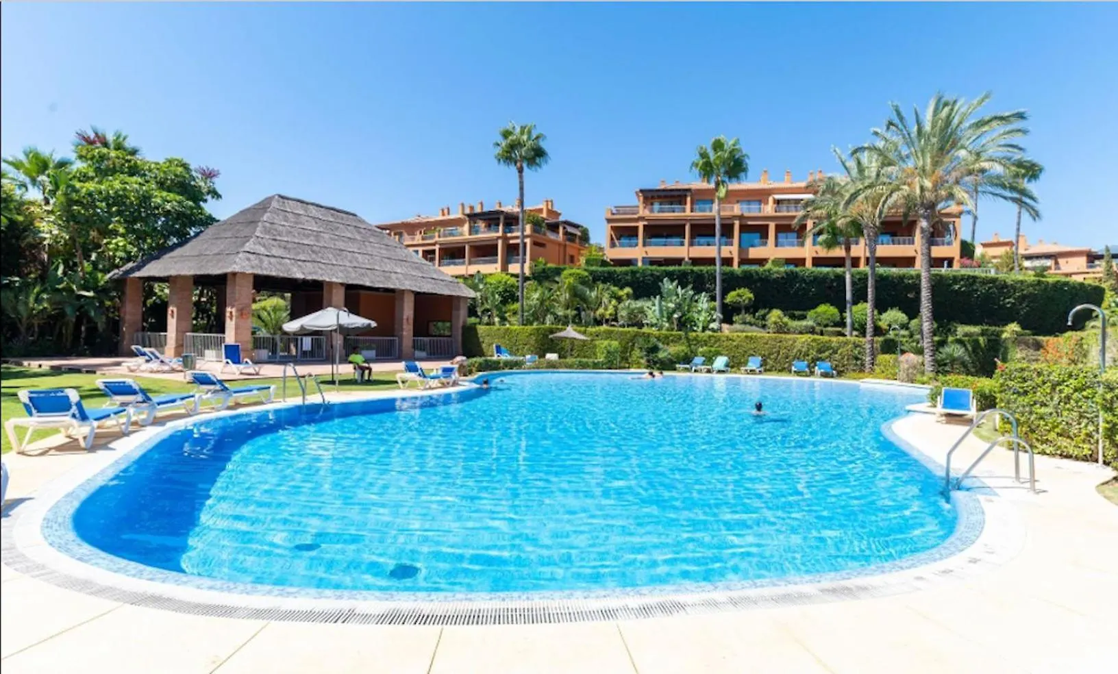 Luxury Ground Floor Apartment With Spa Facilities Estepona